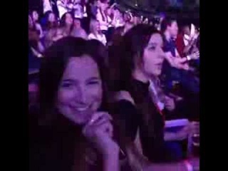 Eleanor Calder singing along at One Direction Concert