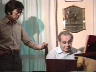 Lezione miracolo per  "FA" super acuto Angelo Loforese 70 anni canta FA! Mi♭