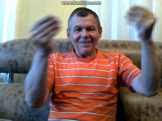 Бомж вор у квартире окно