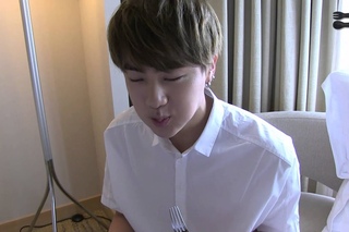 150630 밥 먹는 김석진