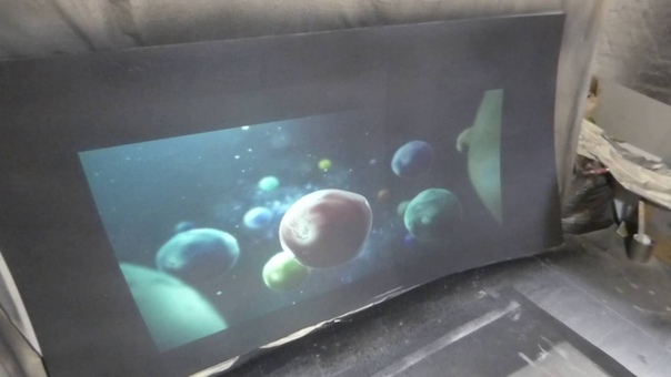 HIGH GAIN ULTRA 4 K BLACK PROJECTION SCREEN WITH 300 WATTS OF LIGHT ON 2000