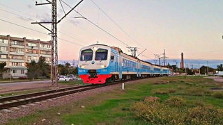 ЭД4М-0393 на перегоне Евпатория-Товарная - Евпатория-Курорт ранним октябрьским утром! [КЖД 2024]