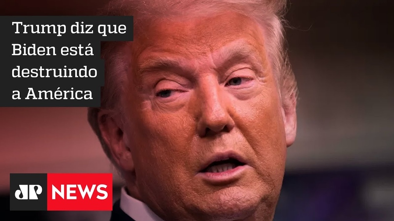 Trump faz suspense sobre candidatura em 2024 durante discurso ,