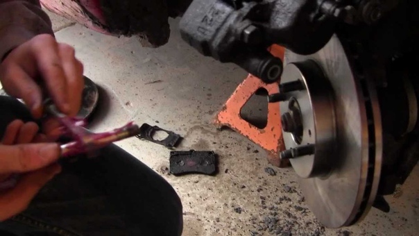 Front Disc Brake Job and How to Get a Stuck Tire Off Ford Escort