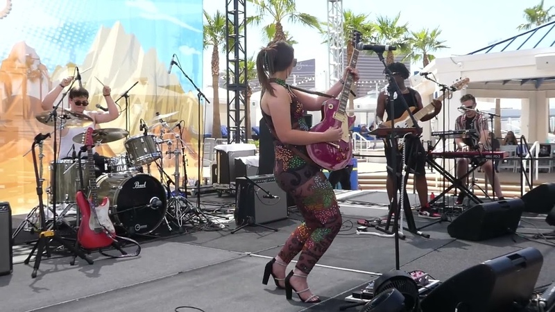 Ally Venable at the Big Blues Bender 9, 9, 23,