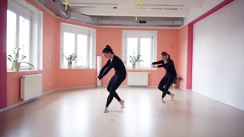 PortDeBras - Lucie Dědičová