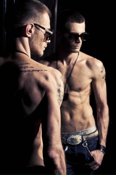 №16, Гришка Ладик, 38 лет №16, Гришка Ладик, 38 лет