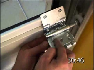 установка гаражных ворот с подпружиненым механизмом