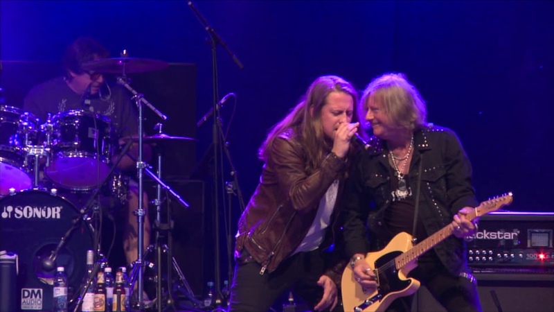 BUCKETS REBEL HEART 20 GOOD SUMMERS LIVE SWEDEN ROCK FESTIVAL