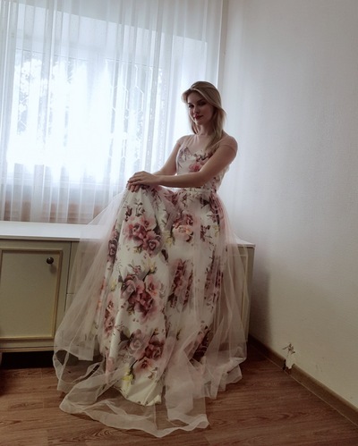 Юлия Устинова