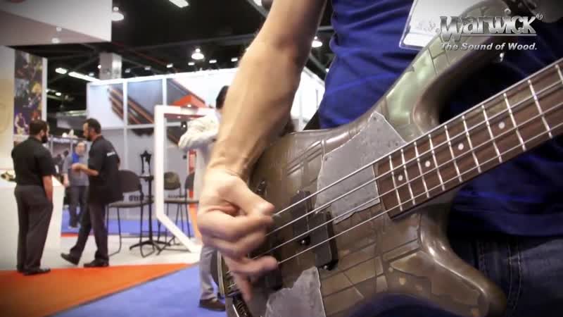 Warwick NAMM 2014 Peter Baltes Jamming with his new Custom