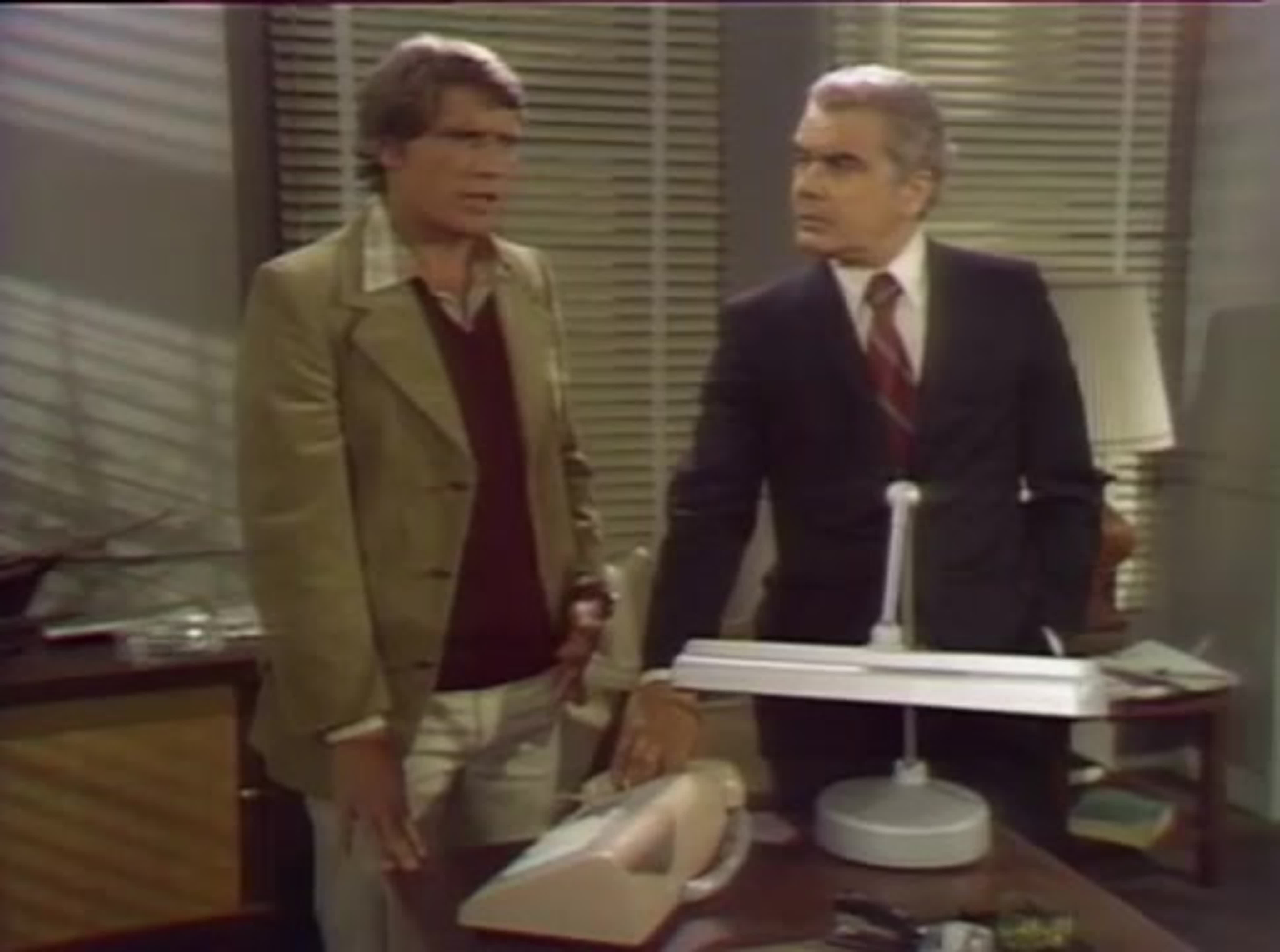 The Invasion of Carol Enders (1974) - Charles Aidman Meredith Baxter Christopher Connelly George DiCenzo Sally Kemp