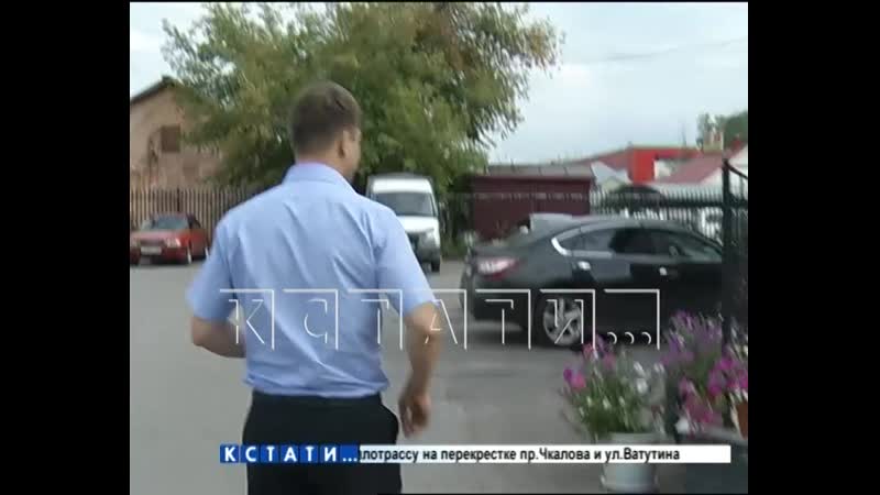 Пластик атакует завод полимерными парами травит две
