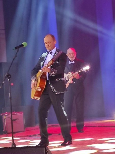 Внимание! Успейте купить билеты на концерт ВИА...