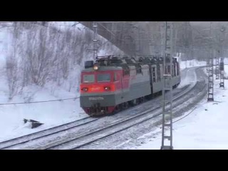 ЛОКОМОТИВ ВЛ80 С ГРУЗОВЫМ ПОЕЗДОМ