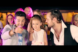Adrian Ursu, Bety & Guz - De ziua ta (Official Video) HD