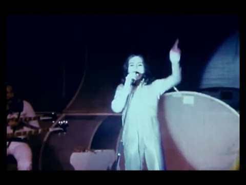 Genesis Selling England By The Pound LIVE with Peter Gabriel